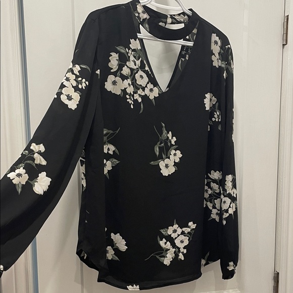 Lily Morgan Black Floral long sleeve  Blouse - Picture 1 of 4